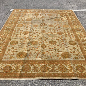 R270: Handmade Oriental Rug 7'10" x 9'11"